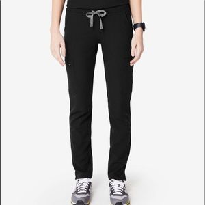 Figs Yola Skinny Scrub Pant in Black (Medium/Reg)